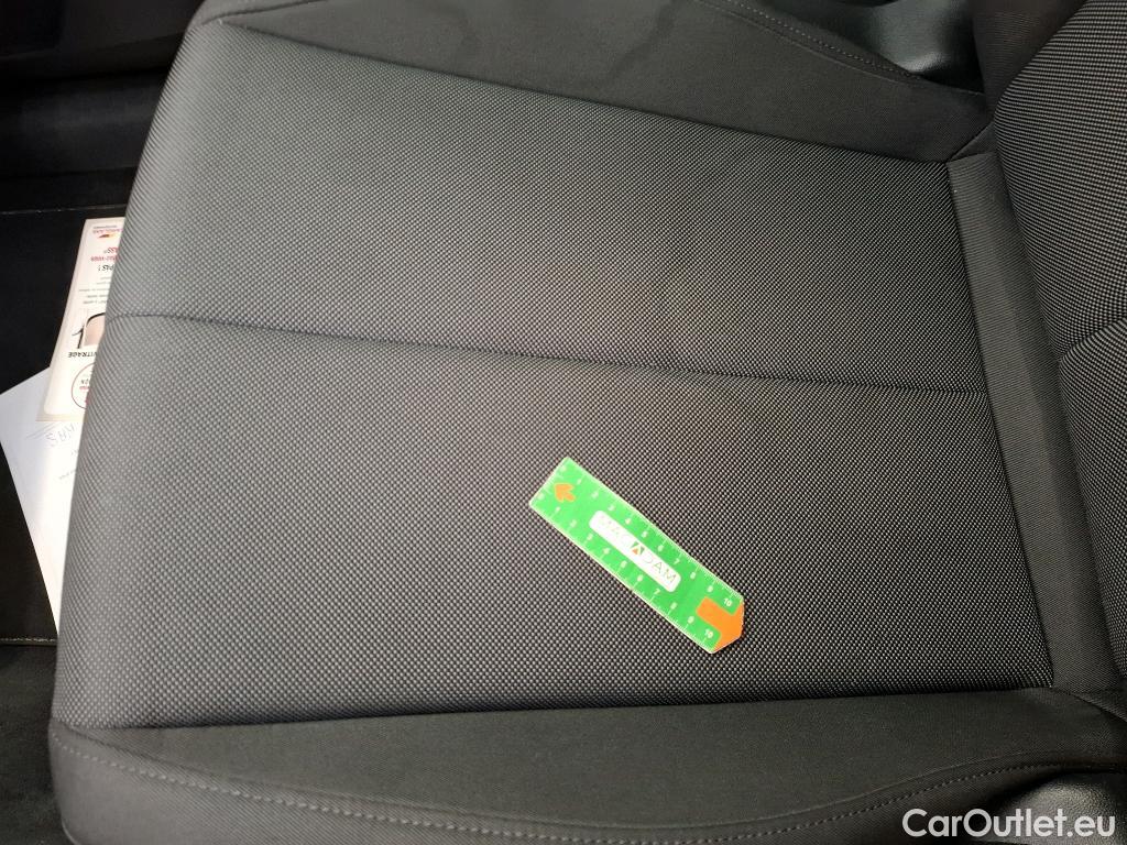  Audi  Q3 AUDI  / 2018 / 5P / SUV 35 TFSI 150 MHEV S TRONIC BUSINESS LINE #27