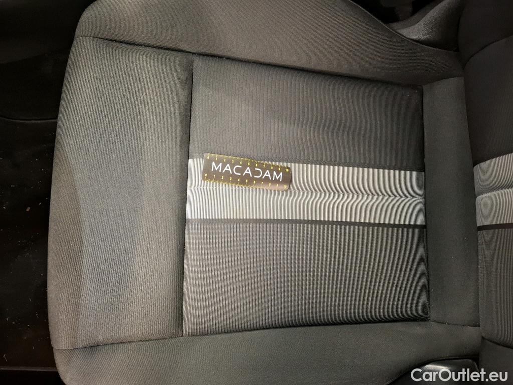  Audi  A3 AUDI  Sportback / 2020 / 5P / Berline 40 TFSI e 204 S Tronic Business Line #31