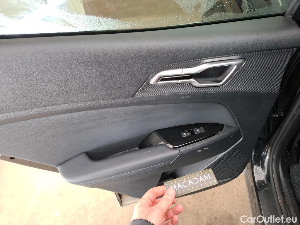  KIA  Sportage KIA  / 2021 / 5P / SUV 1.6 T-GDI 265 PHEV AUTO 4WD DESIGN #5