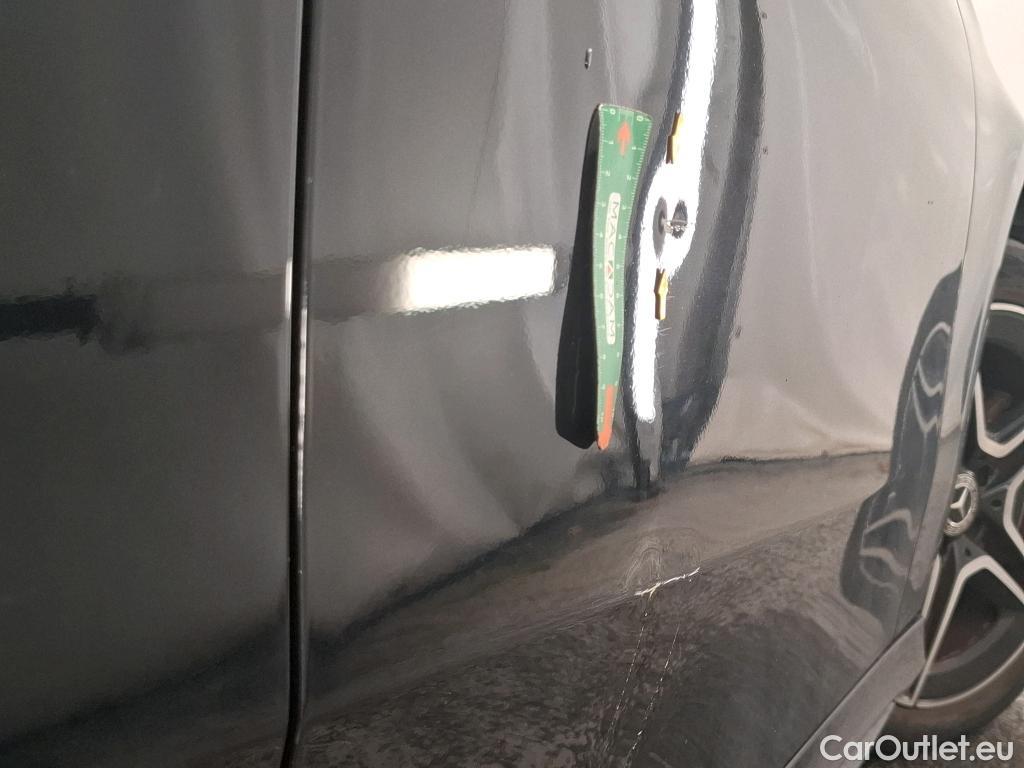  Mercedes  A-Klasse MERCEDES-BENZ Classe A Compact / 2018 / 5P / Berline A 250 e AMG Line 8G-DCT #2