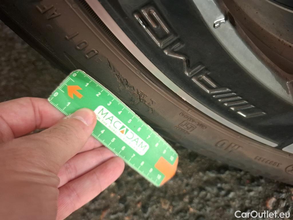  Mercedes  A-Klasse MERCEDES-BENZ Classe A Compact / 2018 / 5P / Berline A 250 e AMG Line 8G-DCT #18