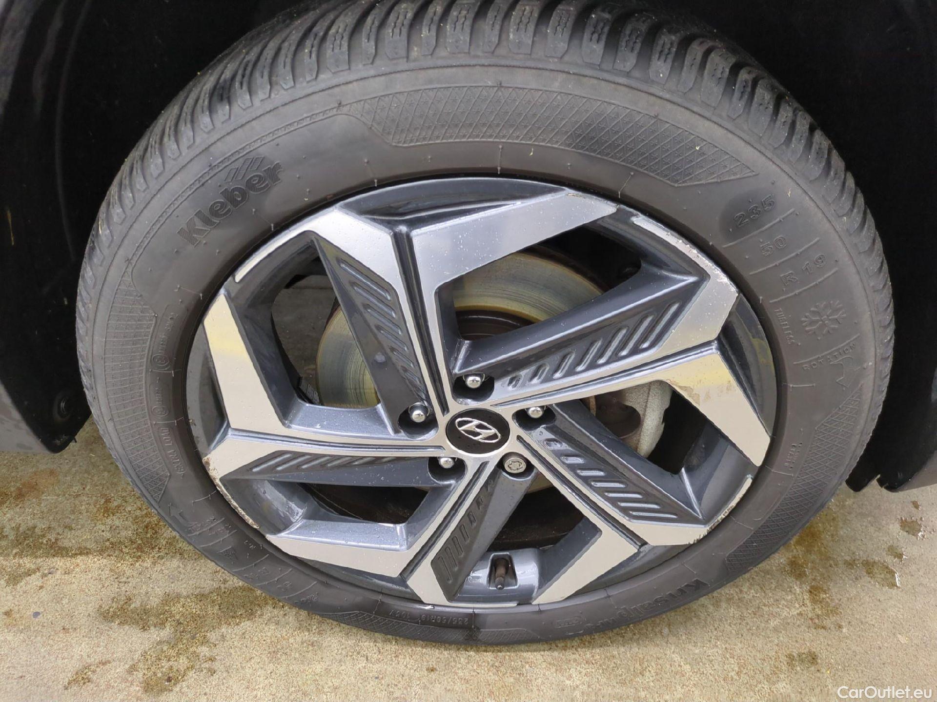  Hyundai  Tucson HYUNDAI  / 2020 / 5P / SUV 1.6 PHEV 265 HTRAC CREATIVE 4WD AUTO #2