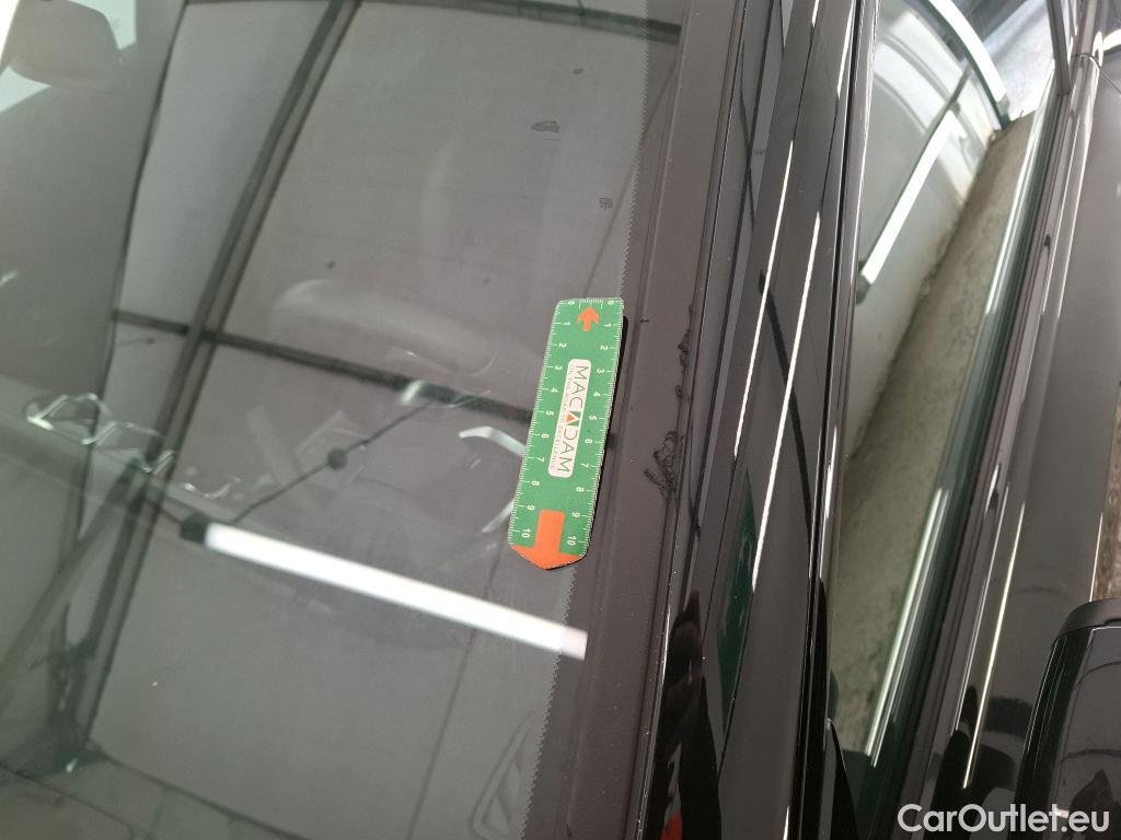  Mercedes  A-Klasse MERCEDES-BENZ Classe A Compact / 2018 / 5P / Berline A 250 e AMG Line 8G-DCT #35