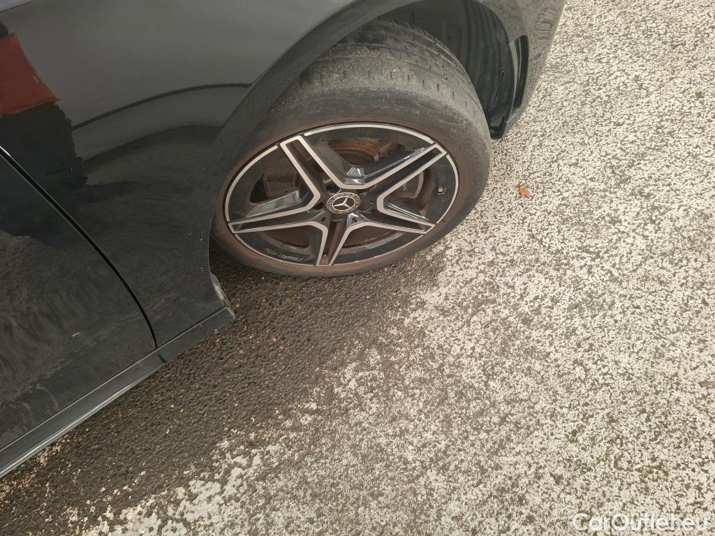  Mercedes  A-Klasse MERCEDES-BENZ Classe A Compact / 2018 / 5P / Berline A 250 e AMG Line 8G-DCT #25