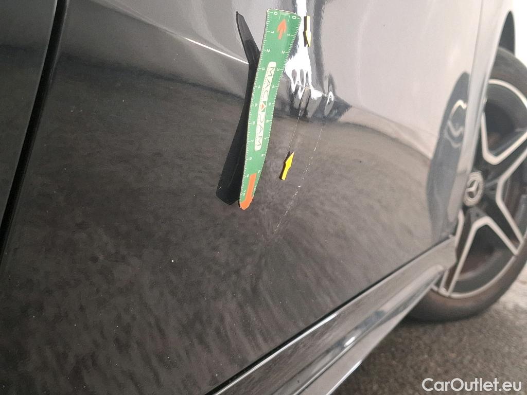  Mercedes  A-Klasse MERCEDES-BENZ Classe A Compact / 2018 / 5P / Berline A 250 e AMG Line 8G-DCT #3