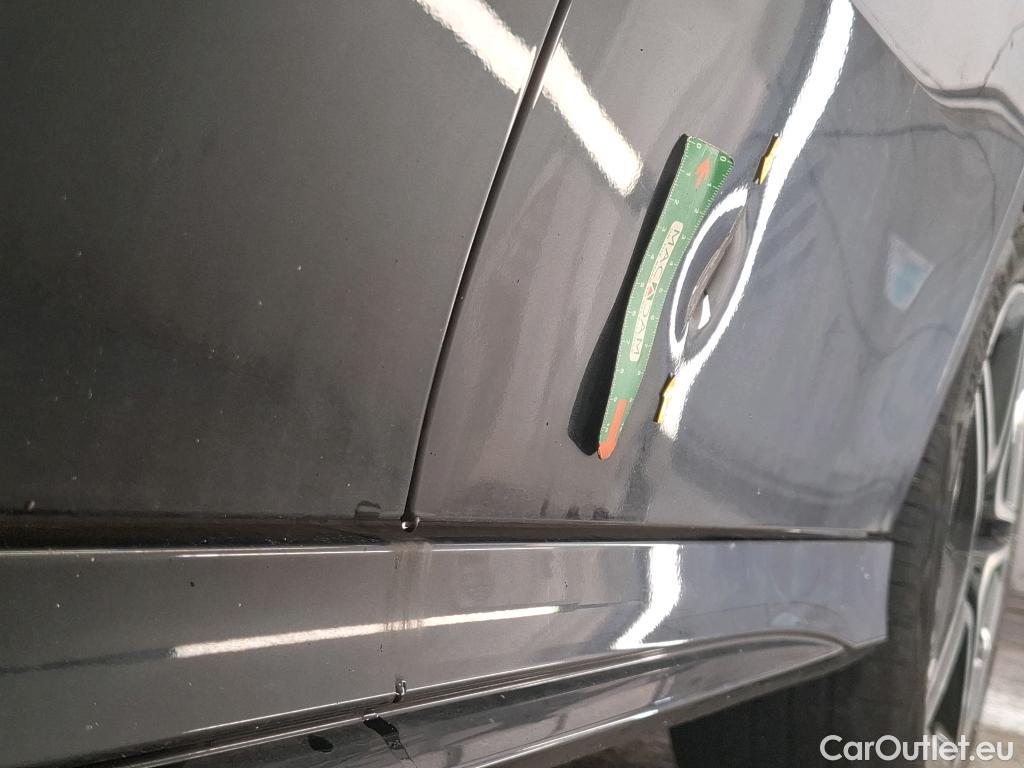  Mercedes  A-Klasse MERCEDES-BENZ Classe A Compact / 2018 / 5P / Berline A 250 e AMG Line 8G-DCT #14