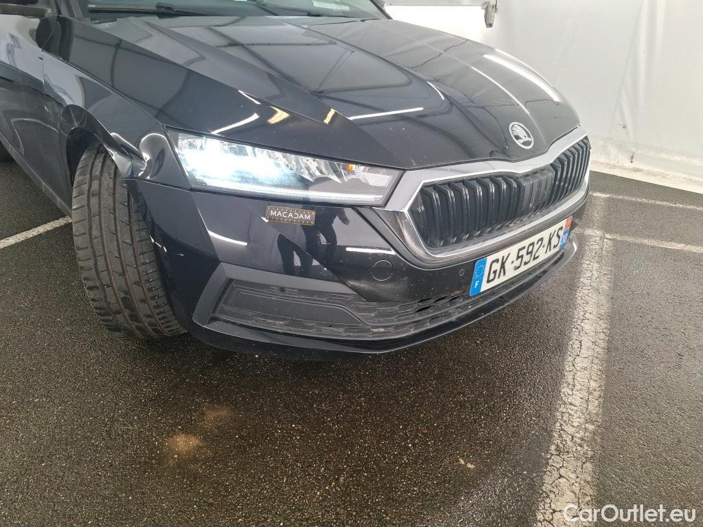  Skoda  Octavia SKODA  Combi / 2020 / 5P / Break 1.4 TSI PHEV iV 204 DSG6e Business #40