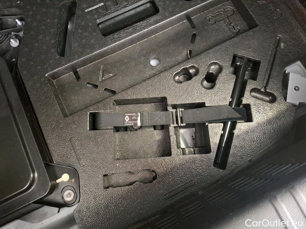  Renault  Clio  V Business 1.6 E-TECH Hybrid 140CV BVA6 E6d #16