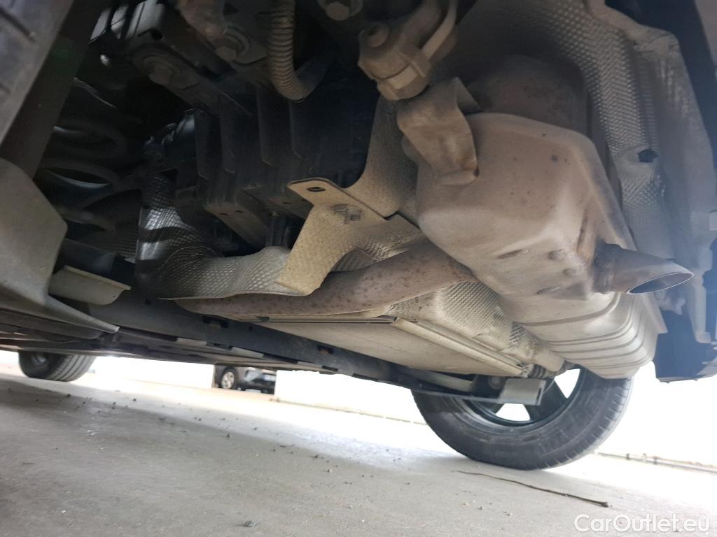  Renault  Clio  V Business 1.6 E-TECH Hybrid 140CV BVA6 E6d #17