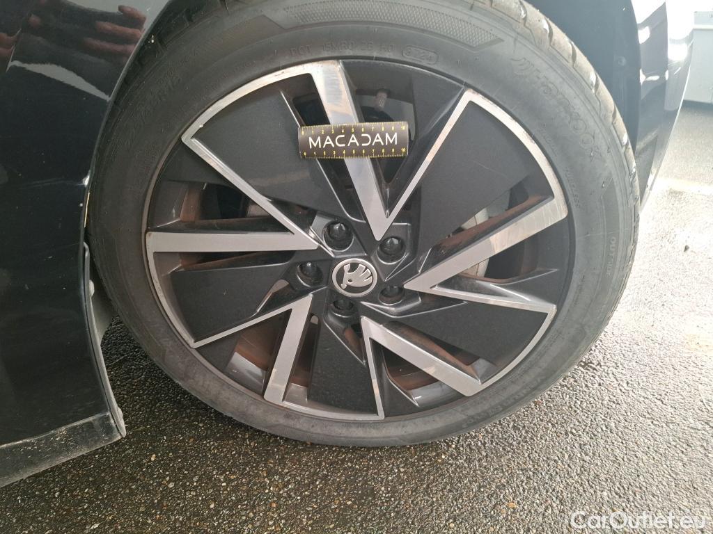  Skoda  Octavia SKODA  Combi / 2020 / 5P / Break 1.4 TSI PHEV iV 204 DSG6e Business #12