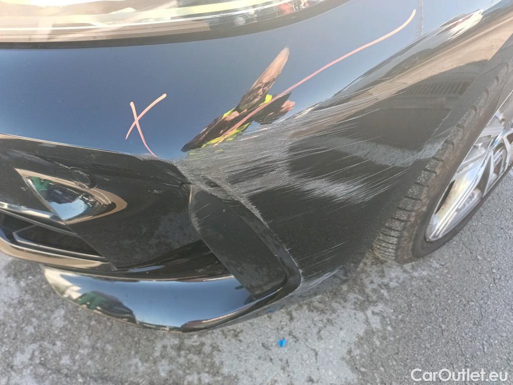  Bmw  Serie 1 BMW  / 2019 / 5P / berlina con portón 118d #8