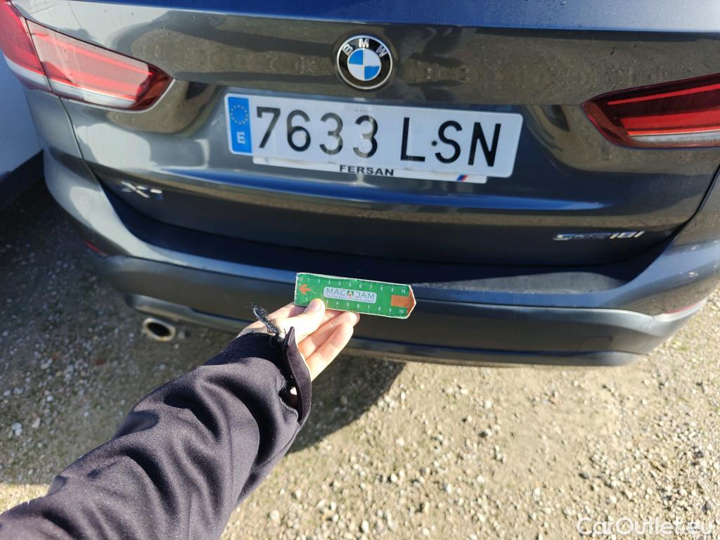  Bmw  X1 BMW  sDrive18i #22