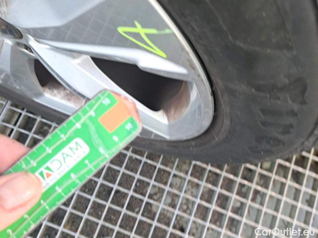  Audi  Q5 AUDI  / 2016 / 5P / todoterreno S line 35 TDI 120kW quattro S tronic #24