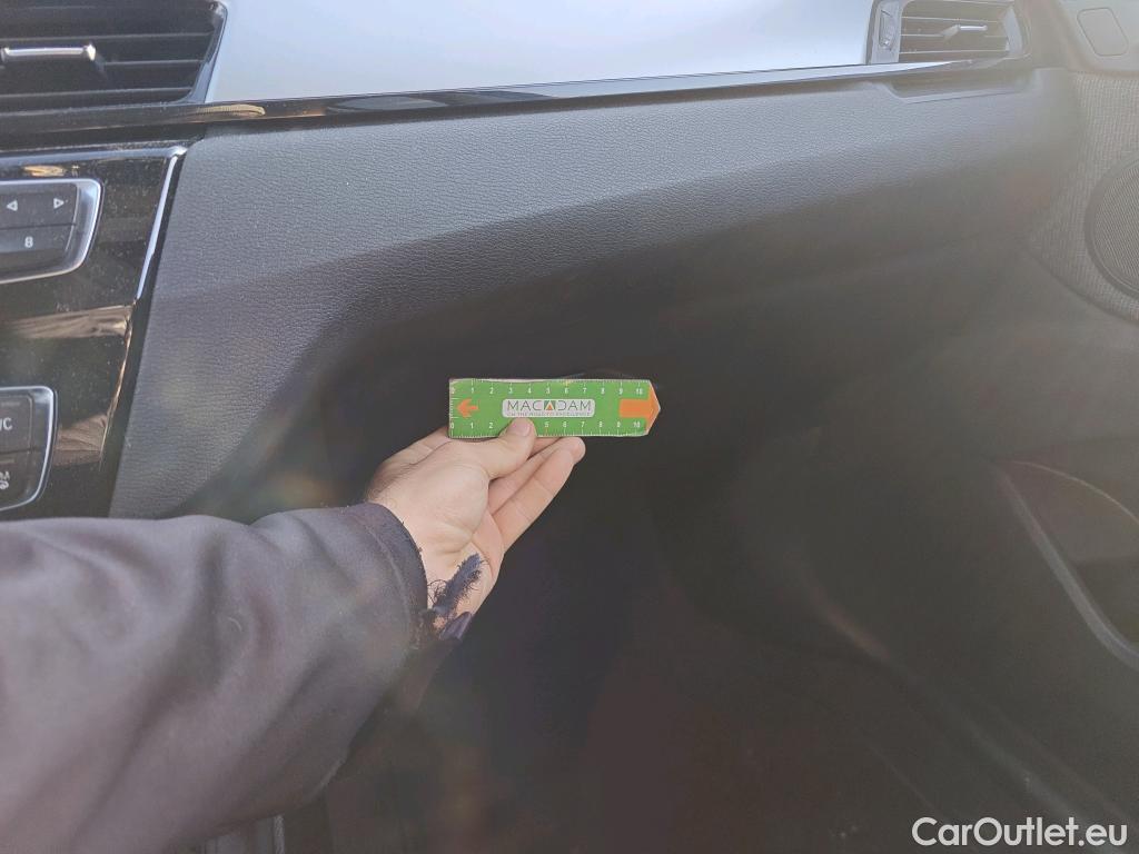  Bmw  X1 BMW  sDrive18i #16