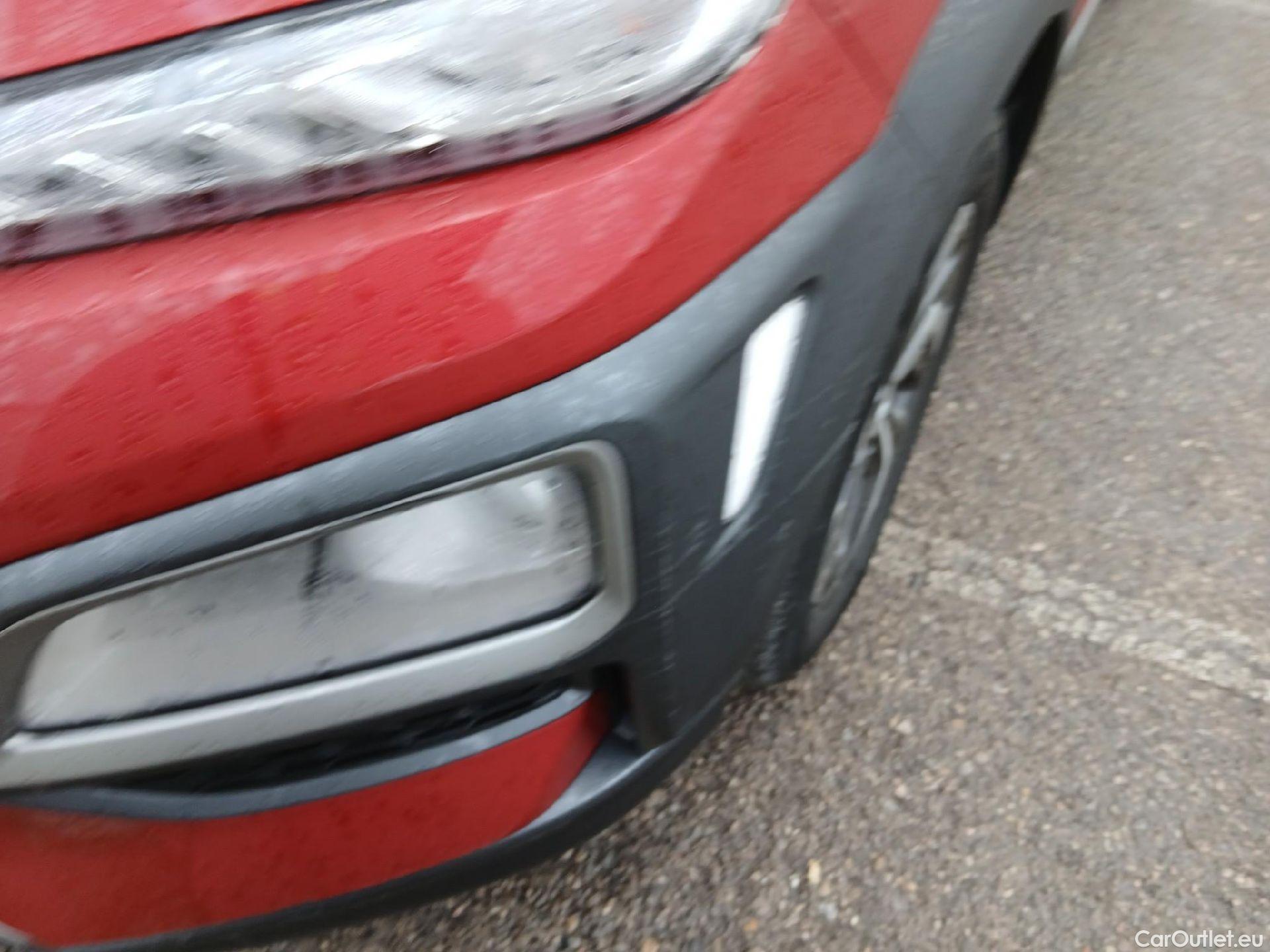  Hyundai  Konna HYUNDAI Kona / 2017 / 5P / todoterreno 1.6 GDI HEV Tecno Red DCT #6