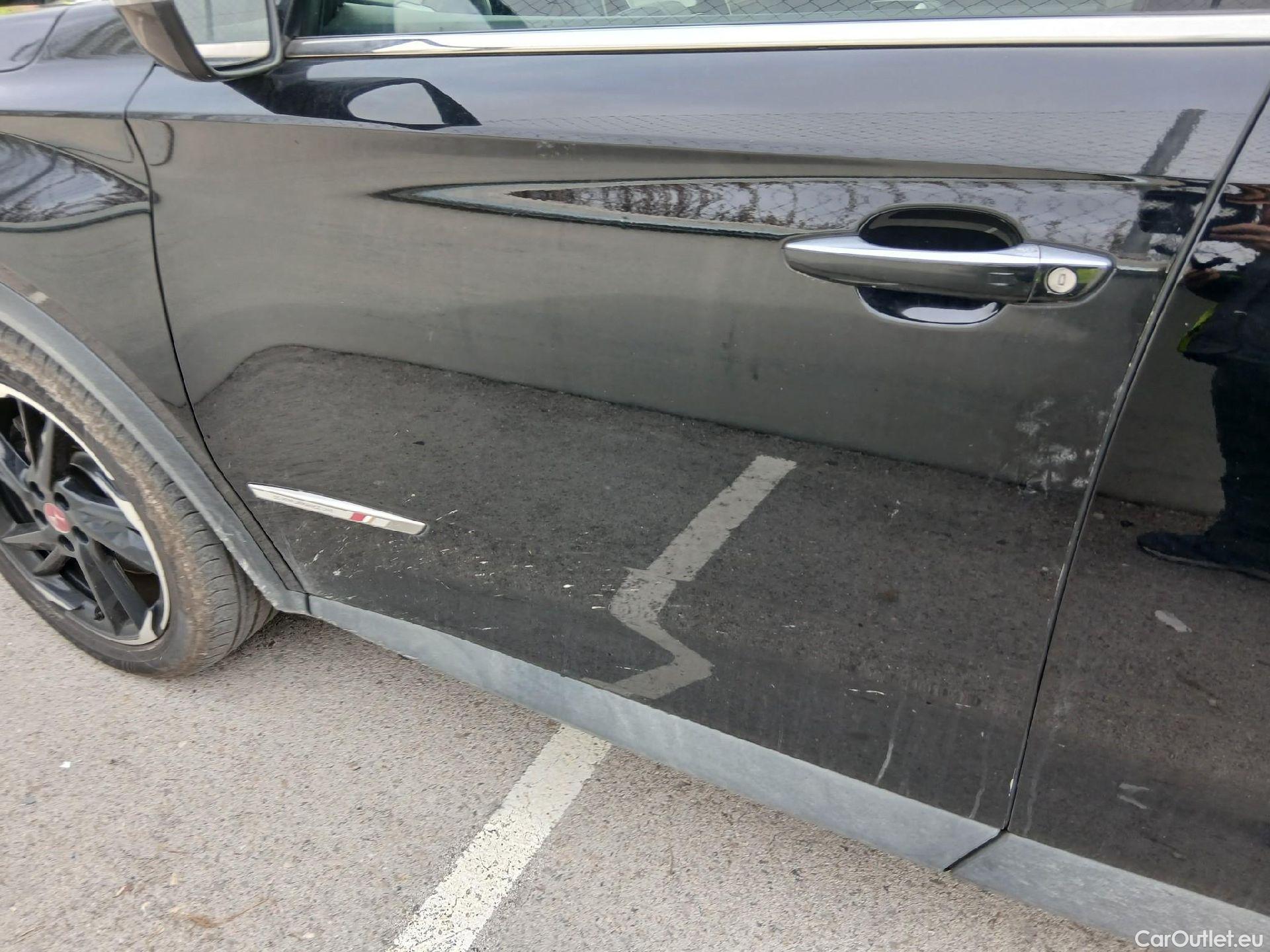  DS  DS7 DS DS 7 Crossback E-Tense / 2017 / 5P / todoterreno 1.6 E-Tense 225 PERFORMANCE LINE + Auto #7