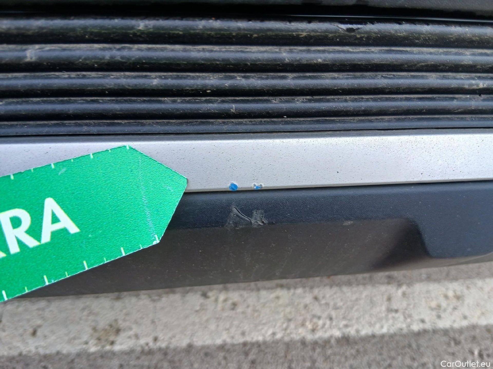  DS  DS7 DS DS 7 Crossback E-Tense / 2017 / 5P / todoterreno 1.6 E-Tense 225 PERFORMANCE LINE + Auto #24