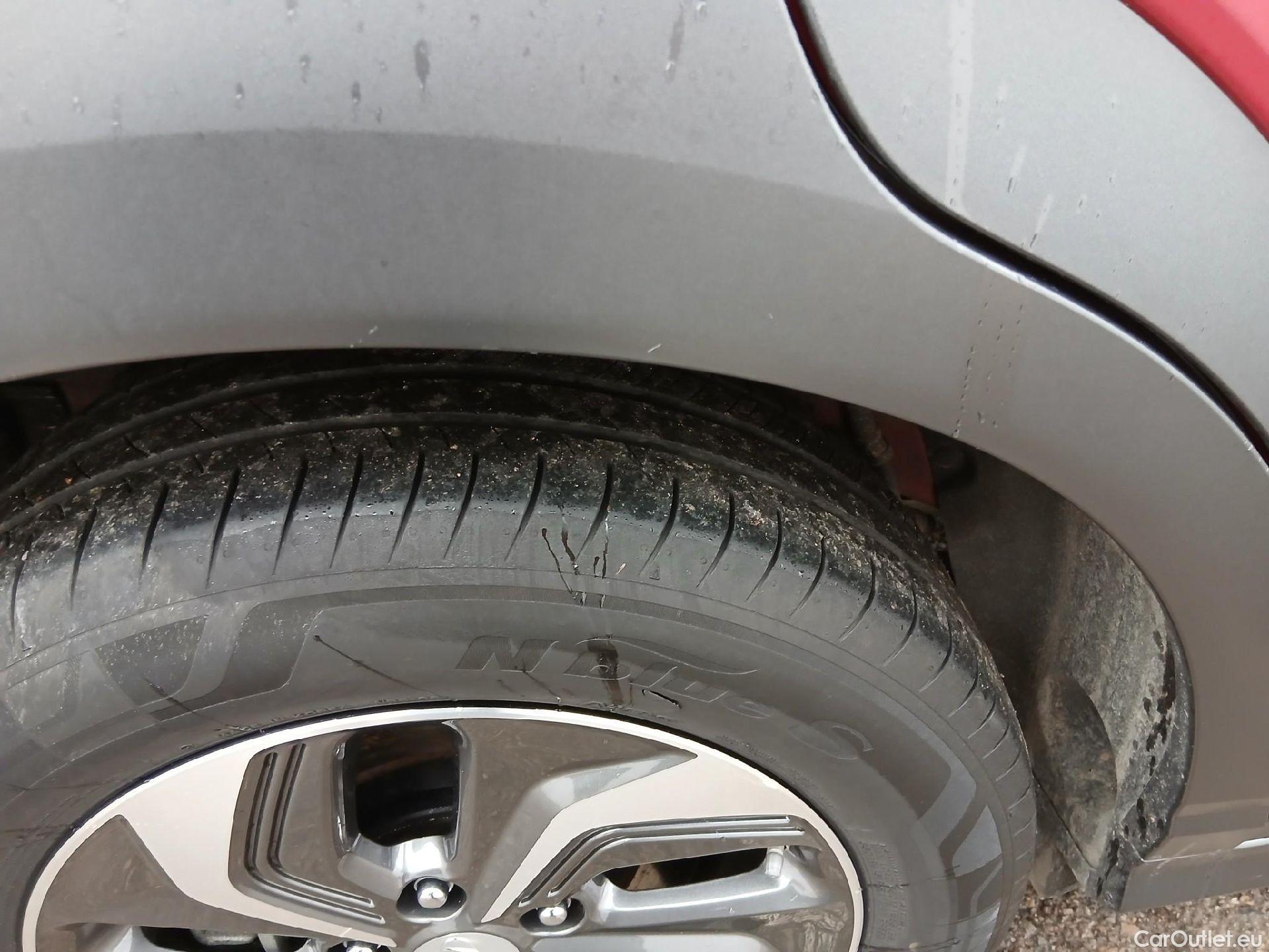  Hyundai  Konna HYUNDAI Kona / 2017 / 5P / todoterreno 1.6 GDI HEV Tecno Red DCT #21