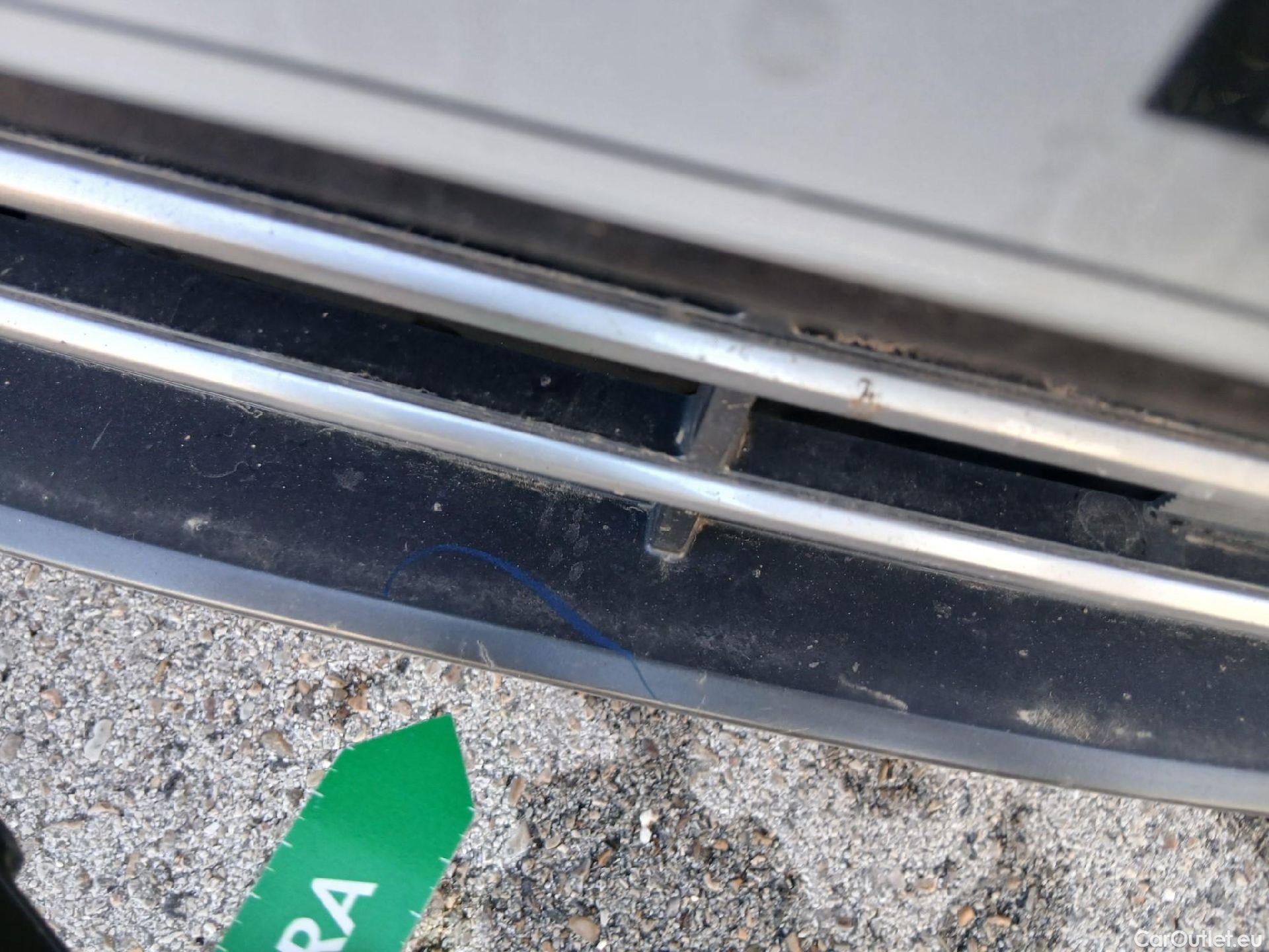  Hyundai  Konna HYUNDAI Kona / 2020 / 5P / todoterreno 150kW EV Tecno 2C #7