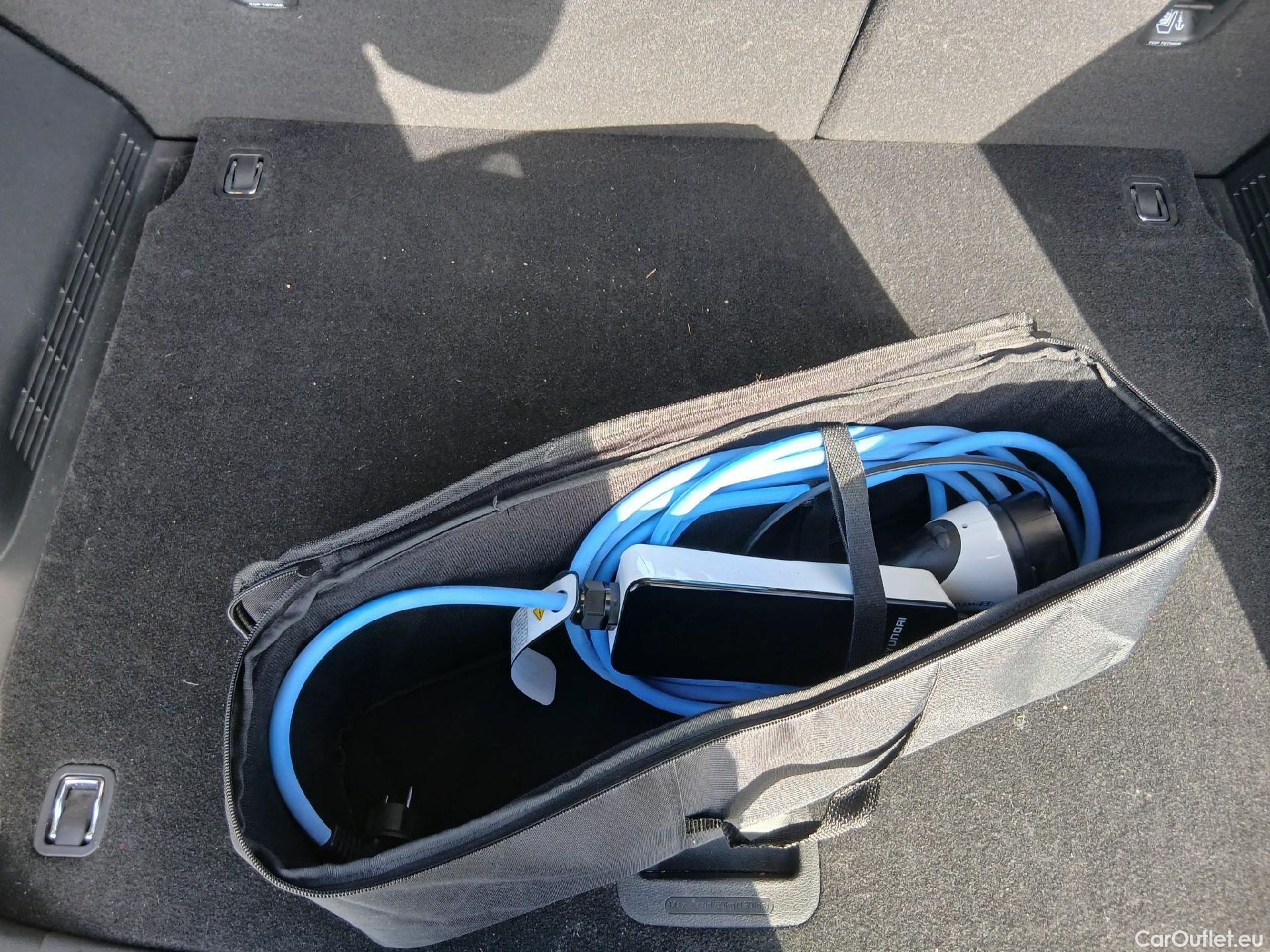  Hyundai  Konna HYUNDAI Kona / 2020 / 5P / todoterreno 150kW EV Tecno 2C #5