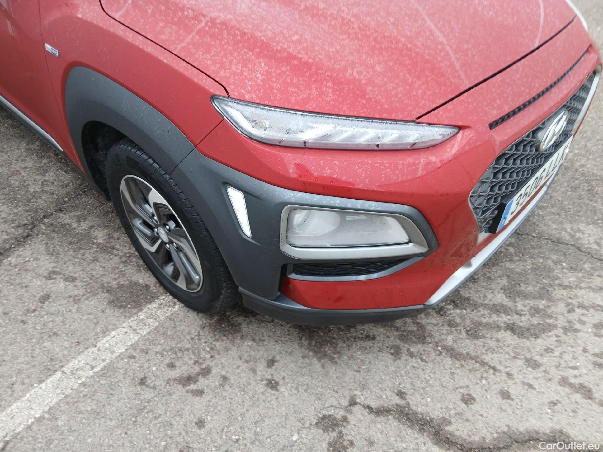  Hyundai  Konna HYUNDAI Kona / 2017 / 5P / todoterreno 1.6 GDI HEV Tecno Red DCT #1