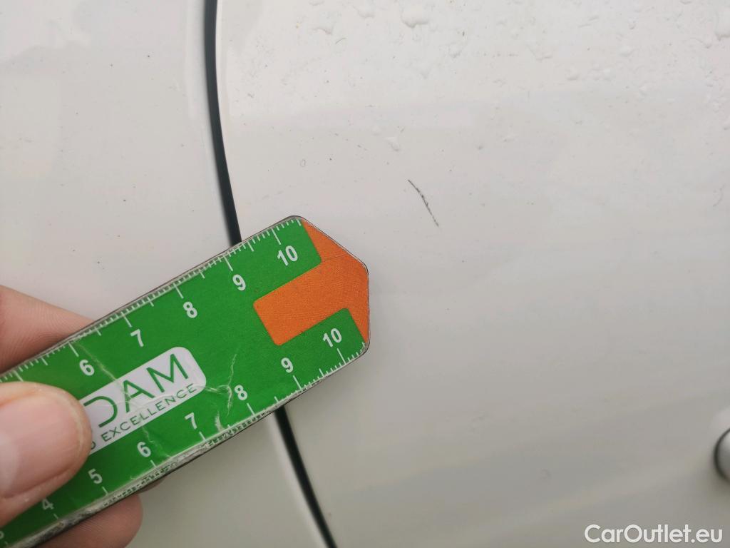  Citroen  C3 CITROEN  / 2020 / 5P / berlina con portón BlueHDi 75KW (100CV) S&S FEEL #16