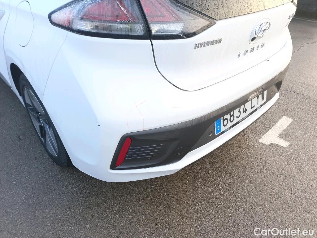  Hyundai   Ioniq HYUNDAI / 2019 / 5P / berlina con portón 1.6 GDI HEV Tecno DCT #7