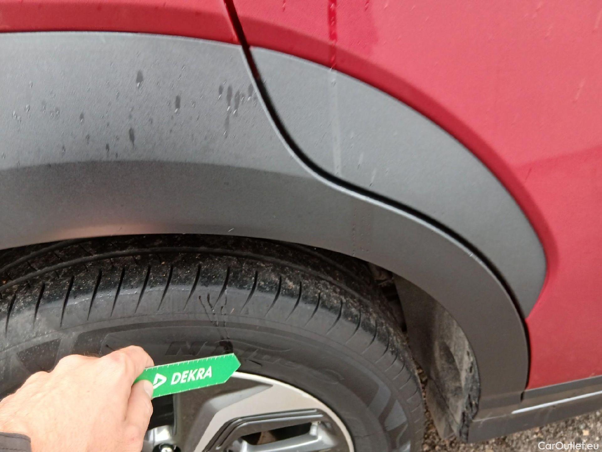  Hyundai  Konna HYUNDAI Kona / 2017 / 5P / todoterreno 1.6 GDI HEV Tecno Red DCT #22