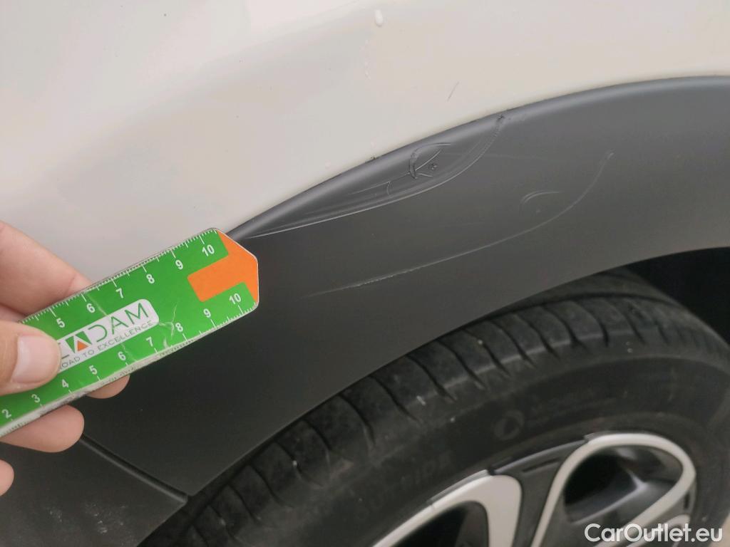  Citroen  C3 CITROEN  / 2020 / 5P / berlina con portón BlueHDi 75KW (100CV) S&S FEEL #24