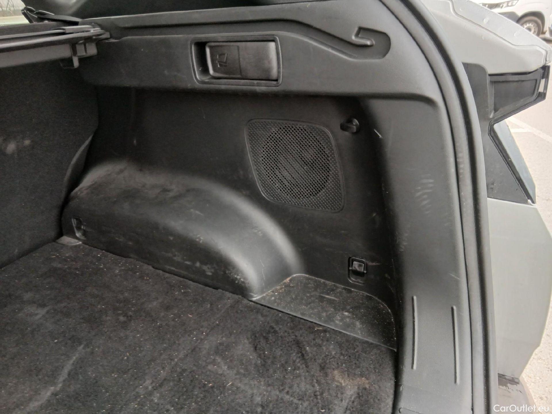  Hyundai  Tucson HYUNDAI  / 2020 / 5P / todoterreno 1.6 TGDI 169kW HEV Tecno Sky Auto #18