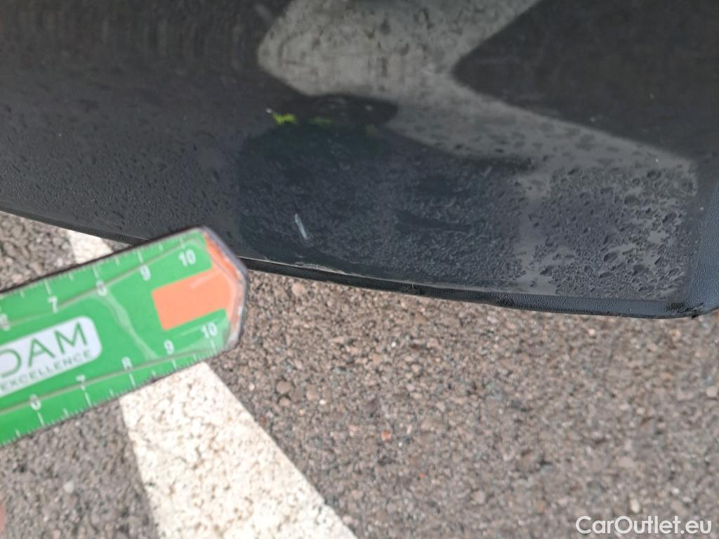  KIA  Sportage KIA  1.6MHEV Drive 100kW(136CV) 4x2(Crist Tintados) #18