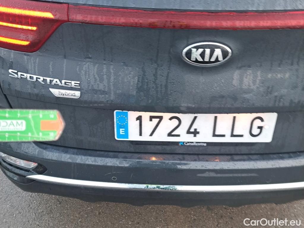  KIA  Sportage KIA  1.6MHEV Drive 100kW(136CV) 4x2(Crist Tintados) #19