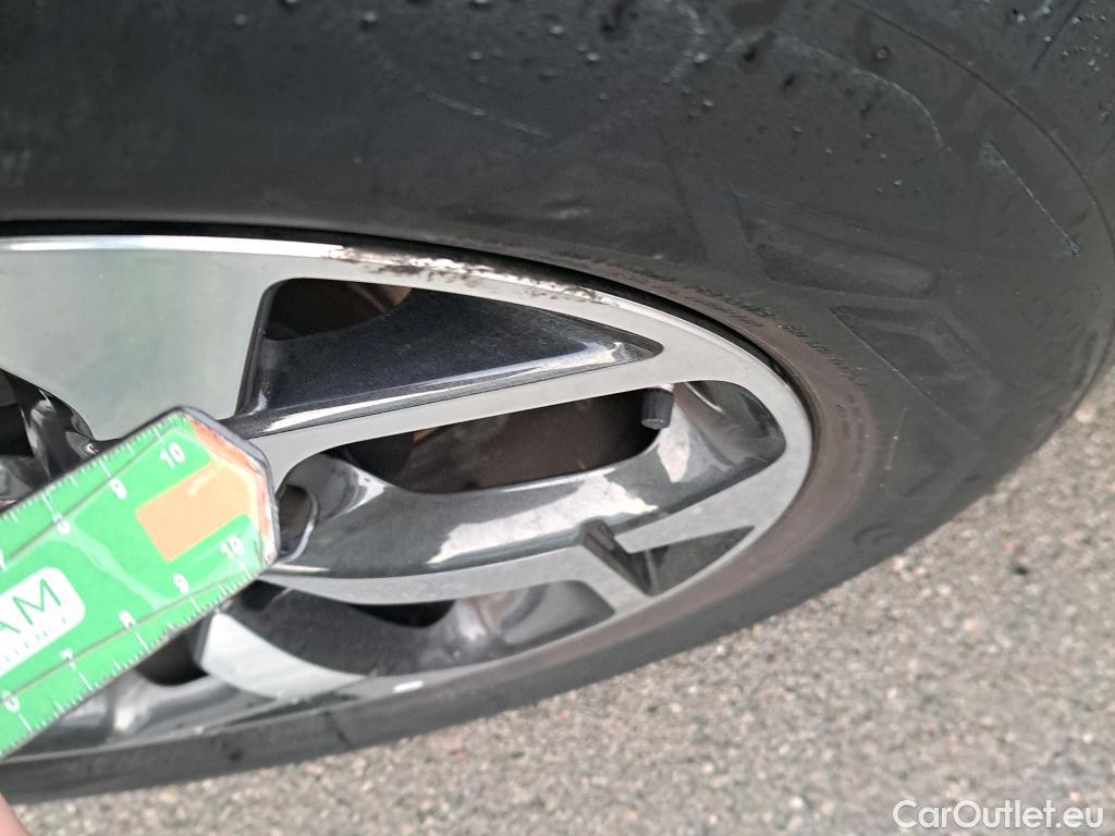  KIA  Sportage KIA  1.6MHEV Drive 100kW(136CV) 4x2(Crist Tintados) #10