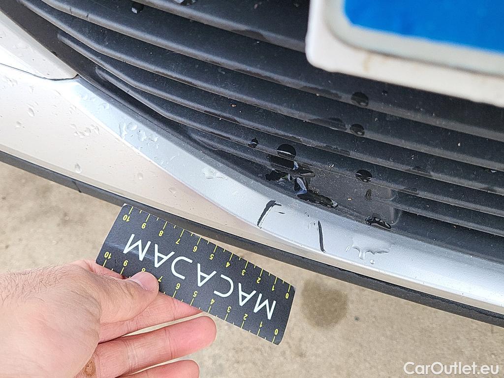  Peugeot  2008 PEUGEOT  / 2019 / 5P / todoterreno Allure BlueHDI 81kW (110CV) #22