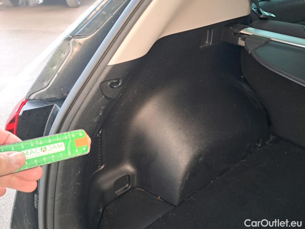  KIA  Sportage KIA  1.6MHEV Drive 100kW(136CV) 4x2(Crist Tintados) #13