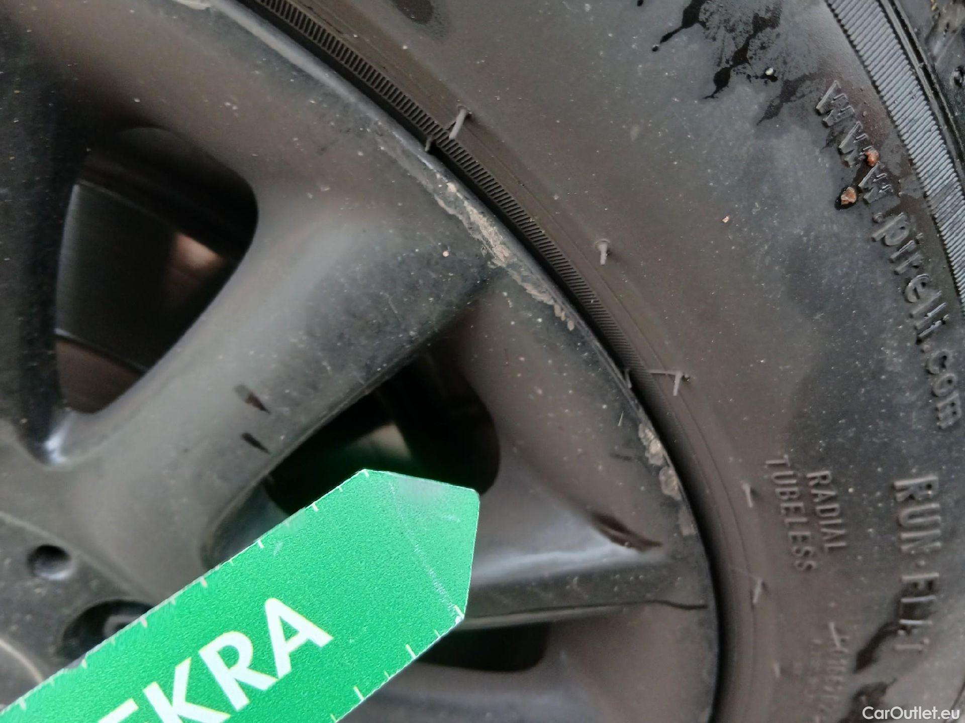  Mini  Cooper MINI MINI / 2014 / 5P / berlina con portón ONE 5 PUERTAS (CX) #10