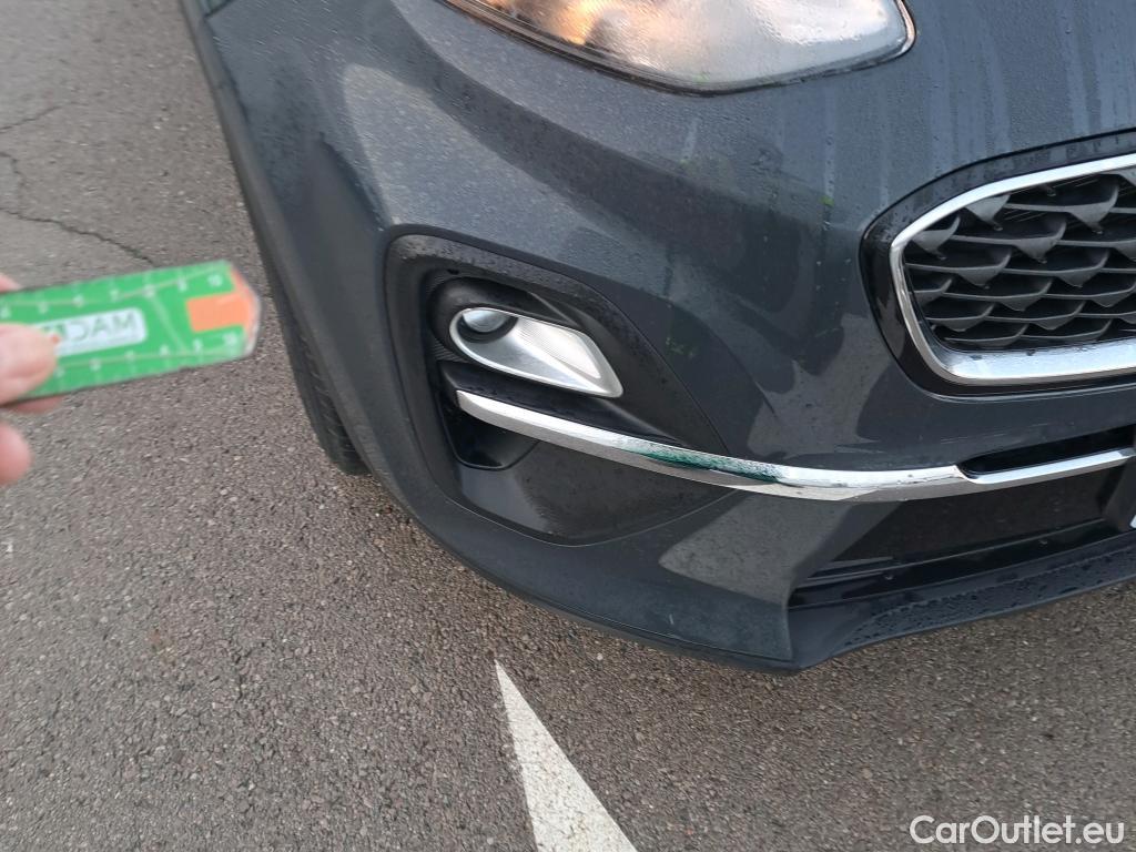  KIA  Sportage KIA  1.6MHEV Drive 100kW(136CV) 4x2(Crist Tintados) #17