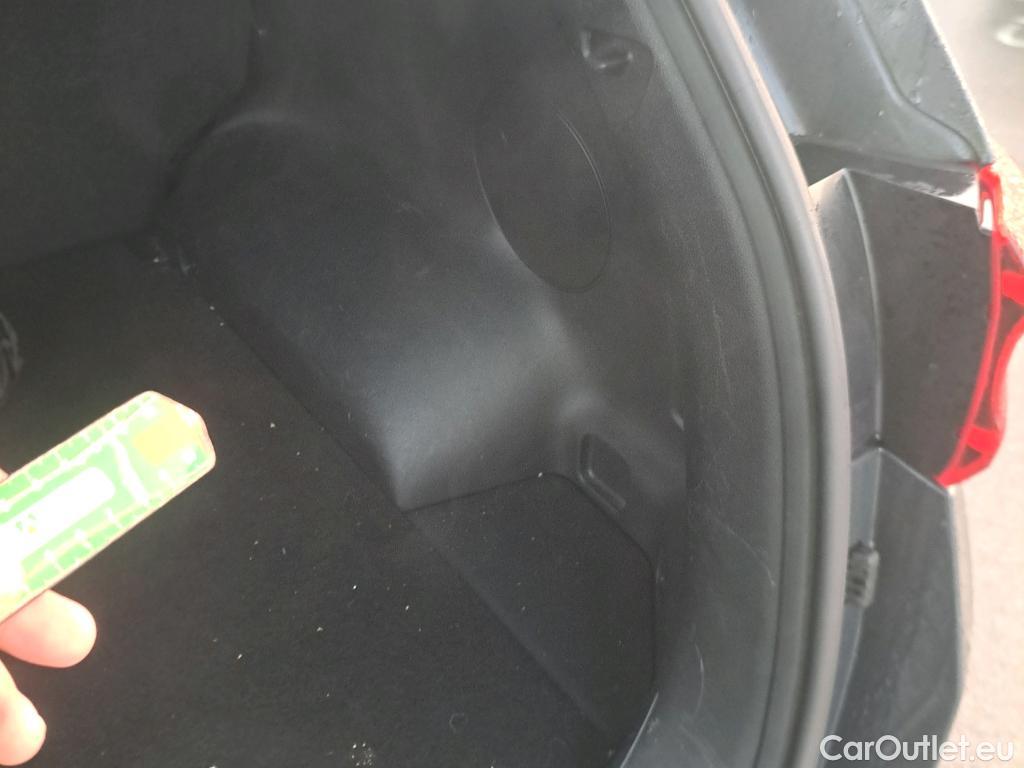  KIA  Sportage KIA  1.6MHEV Drive 100kW(136CV) 4x2(Crist Tintados) #15