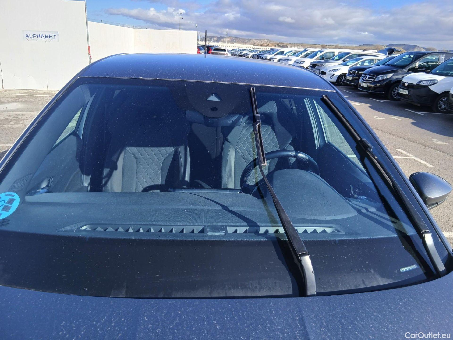  Skoda  Fabia SKODA  / 2021 / 5P / berlina con portón 1.0 TSI 70KW (95CV) Sport #4