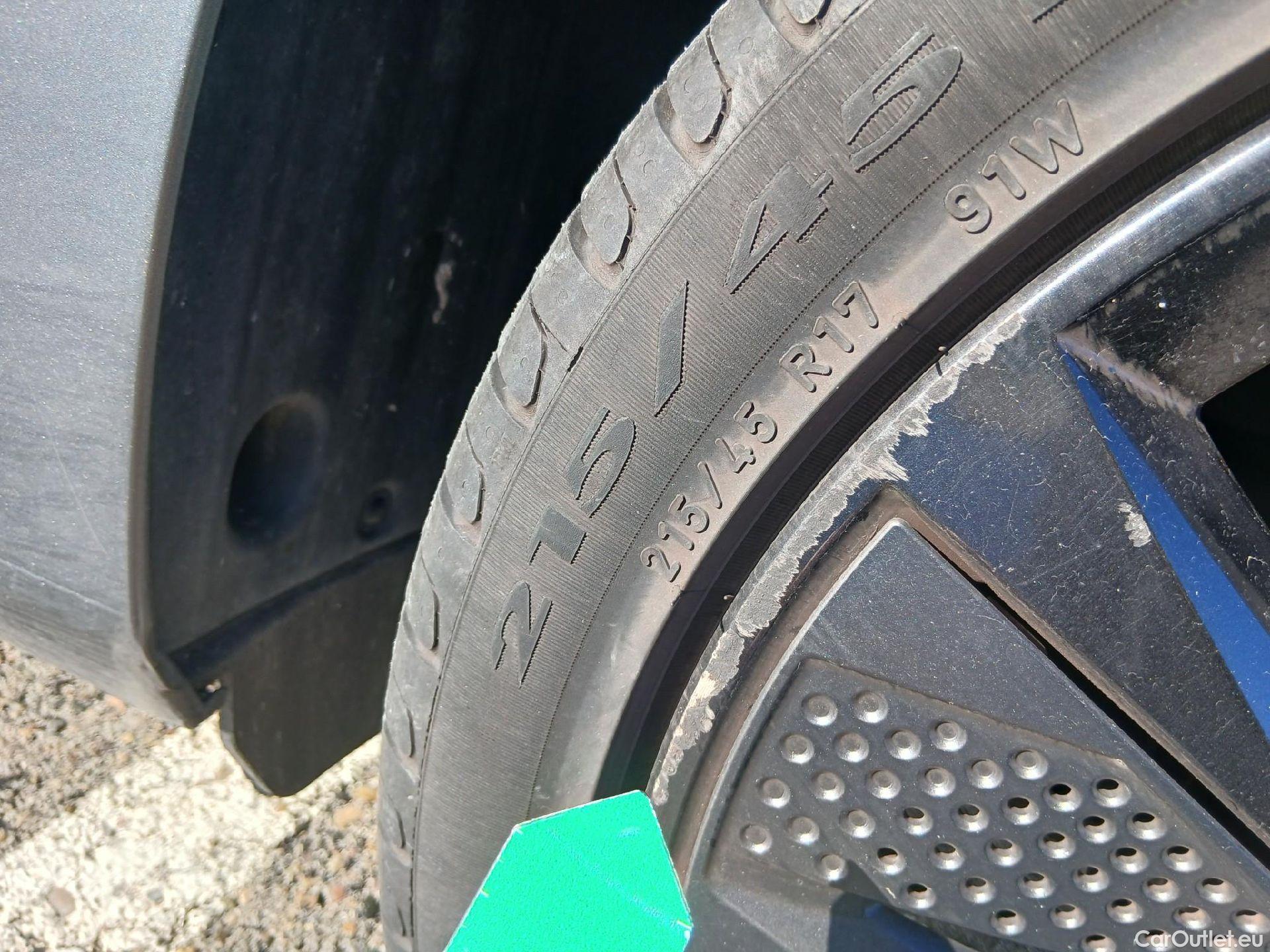  Skoda  Fabia SKODA  / 2021 / 5P / berlina con portón 1.0 TSI 70KW (95CV) Sport #15