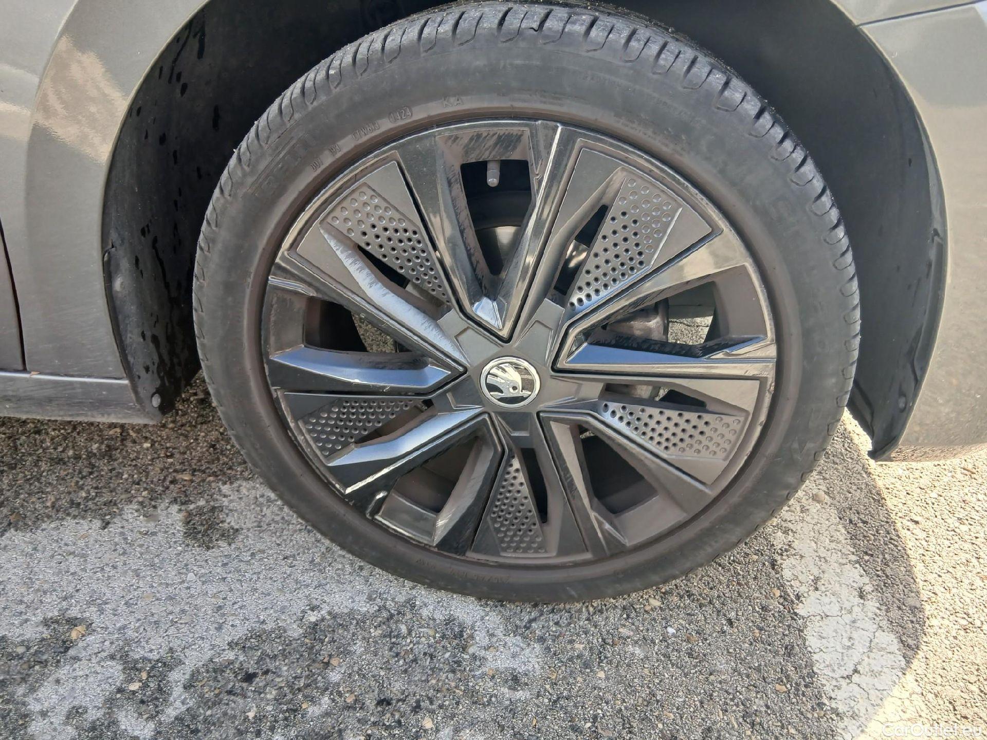  Skoda  Fabia SKODA  / 2021 / 5P / berlina con portón 1.0 TSI 70KW (95CV) Sport #38