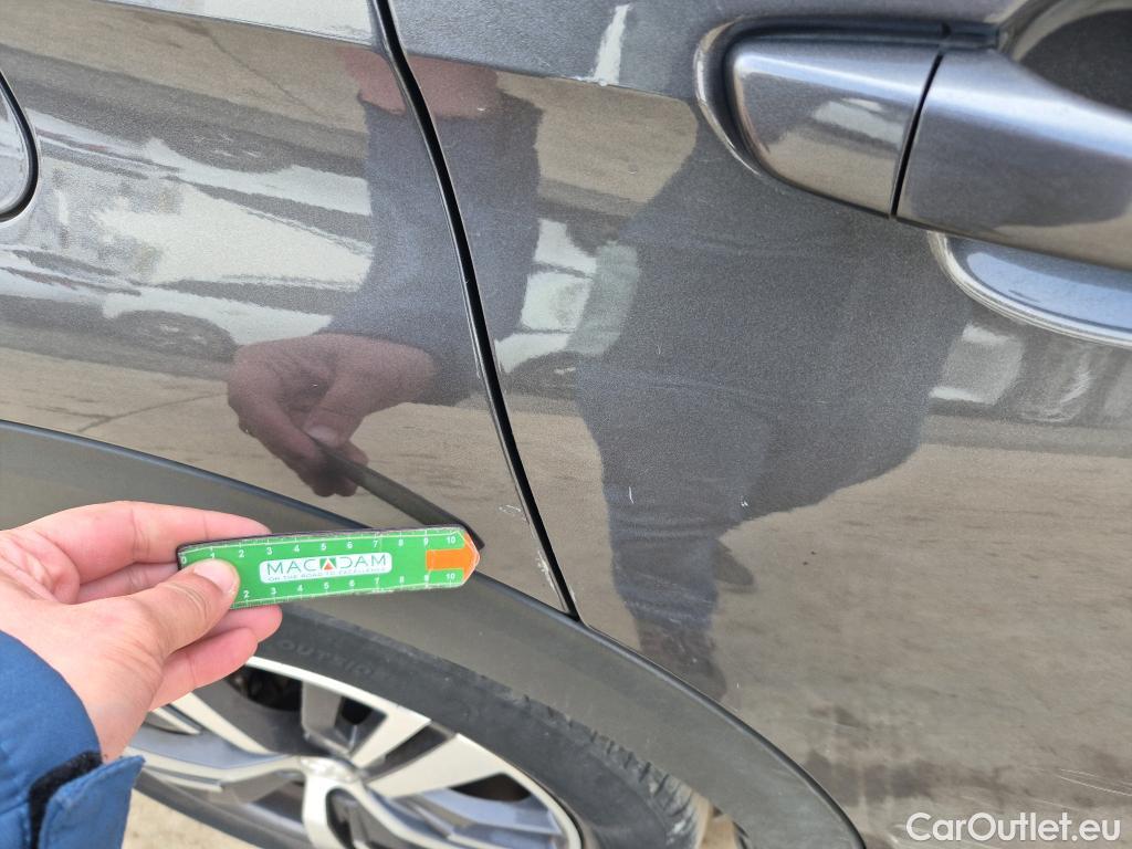  Peugeot  3008 PEUGEOT  Hybrid / 2020 / 5P / todoterreno 225 e-EAT8 Allure (AC2) #33