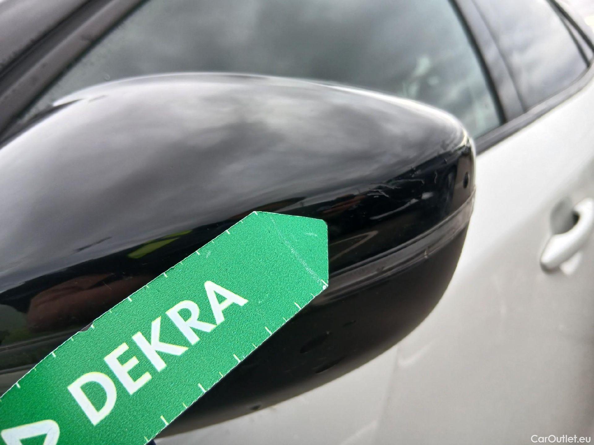  Peugeot  2008 PEUGEOT  / 2019 / 5P / todoterreno GT Line Puretech 130 S&S BVM6 #6