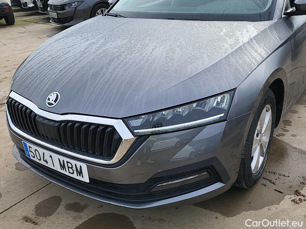  Skoda  Octavia SKODA  / 2020 / 5P / berlina con portón 2.0 TDI 110kW (150CV) Manual Ambition #13