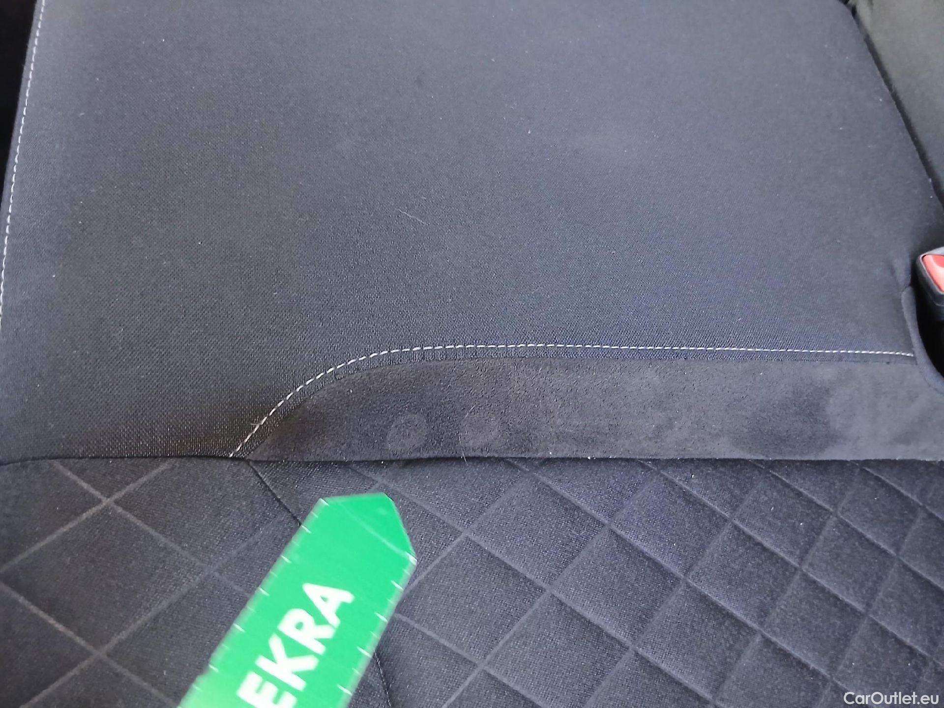  Skoda  Fabia SKODA  / 2021 / 5P / berlina con portón 1.0 TSI 70KW (95CV) Sport #24