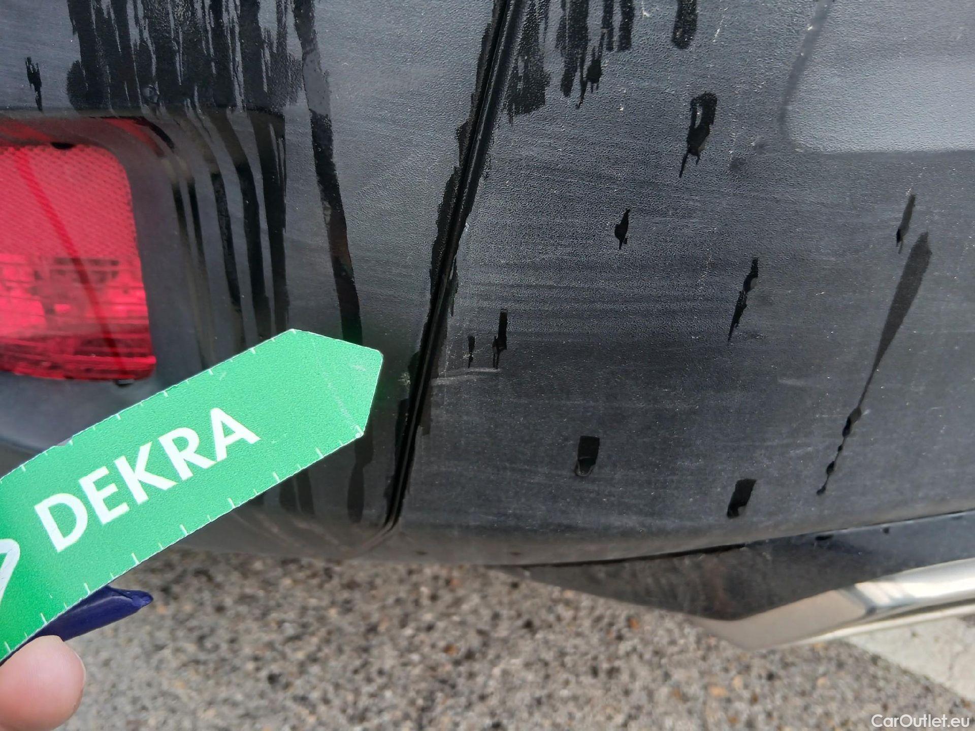  Peugeot  2008 PEUGEOT  / 2019 / 5P / todoterreno GT Line Puretech 130 S&S BVM6 #12