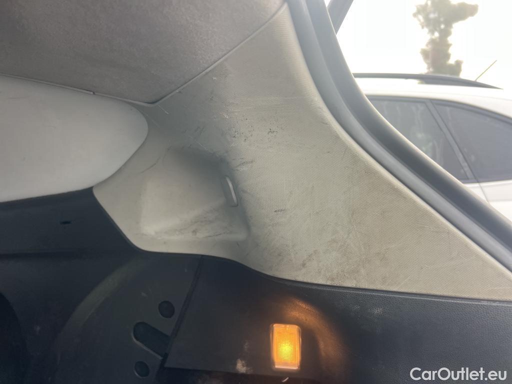  Ford  Fiesta FORD  Van / 2012 / 3P / berlina comercial 1.5 TDCi 55kW (75CV) #10