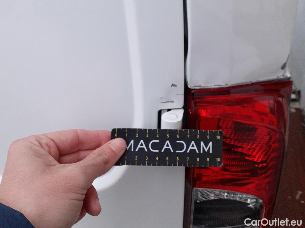  Fiat  Fiorino FIAT  / 2016 / 3P / furgón derivado de turismo Cargo Base 1.4 Natural Power 51kW (70CV) #7