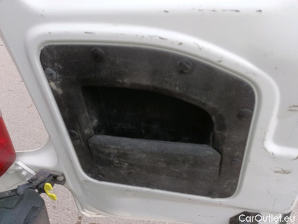  Citroen  Berlingo CITROEN  COMBI Talla M BlueHDi 100 S&S LIVE #24