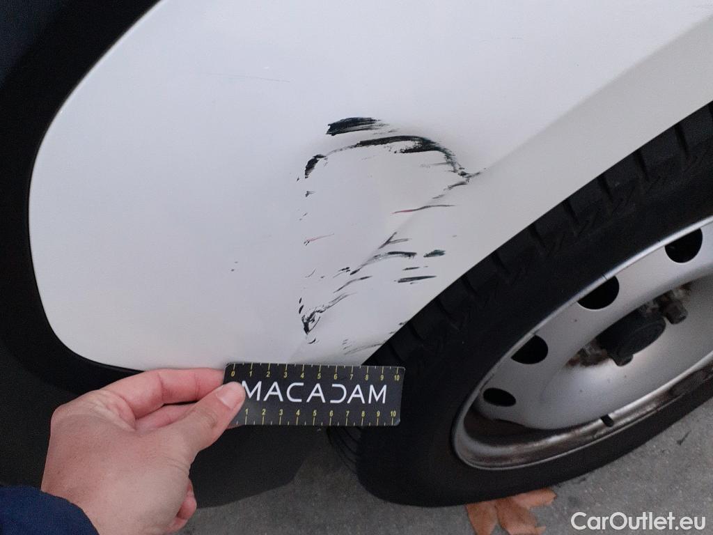  Fiat  Fiorino FIAT  / 2016 / 3P / furgón derivado de turismo Cargo Base 1.4 Natural Power 51kW (70CV) #9